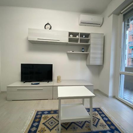 Ferienwohnung Lady Indigo San Siro Mailand Exterior foto